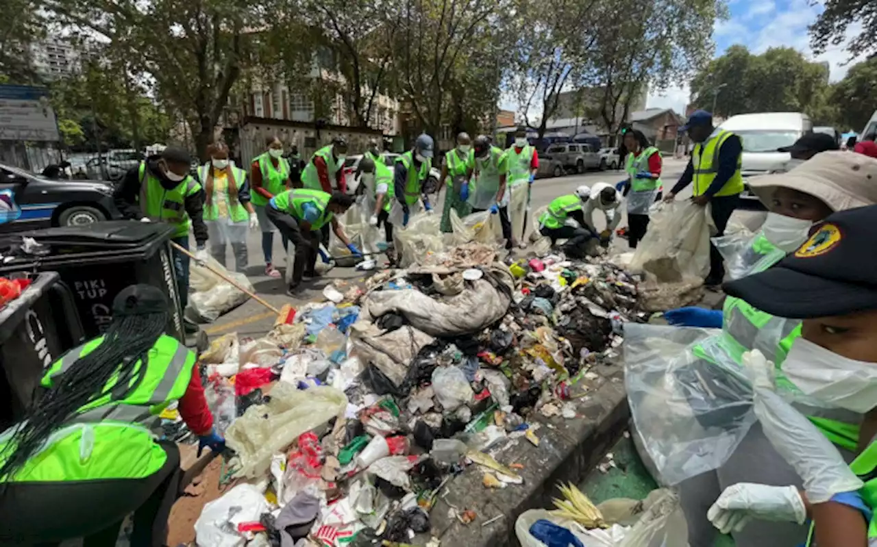 Wits SRC launches clean-up campaign to raise funds for indebted students