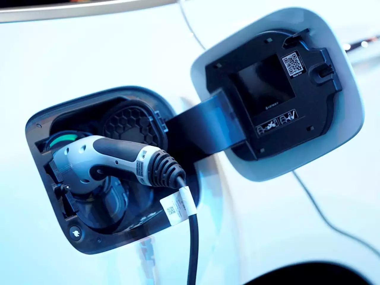 Rising interest rates pushing EVs out of reach for Canadians: KPMG poll