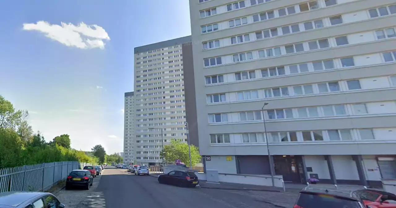 Seriously injured man dies after 'disturbance' at Glasgow flat