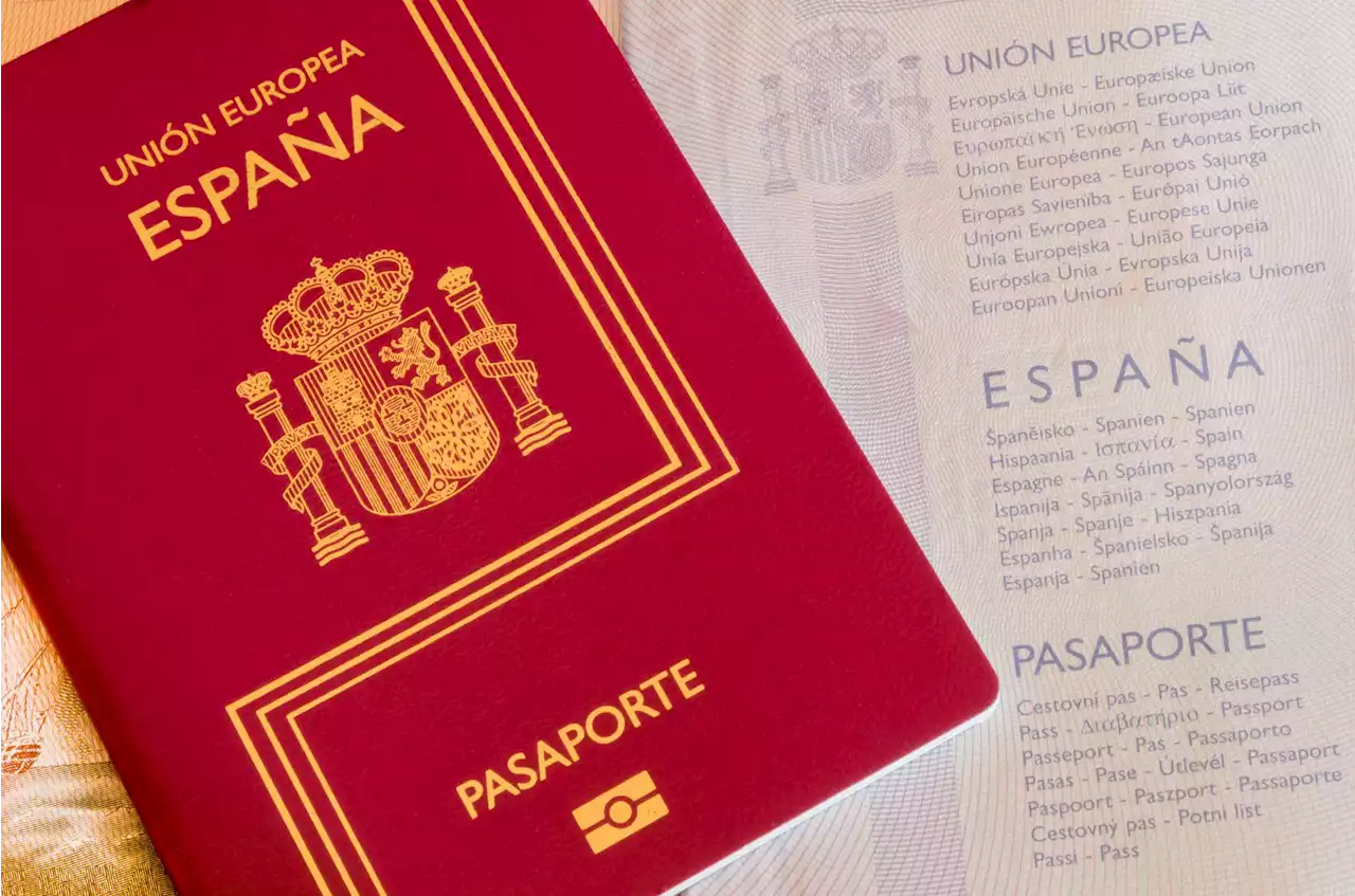 Los pasaportes más poderosos del planeta en 2023: el español se cuela entre los cinco primeros