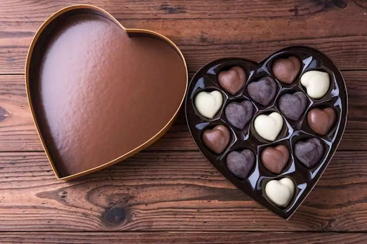 Why men give women chocolates on Valentine’s Day – Medical doctor