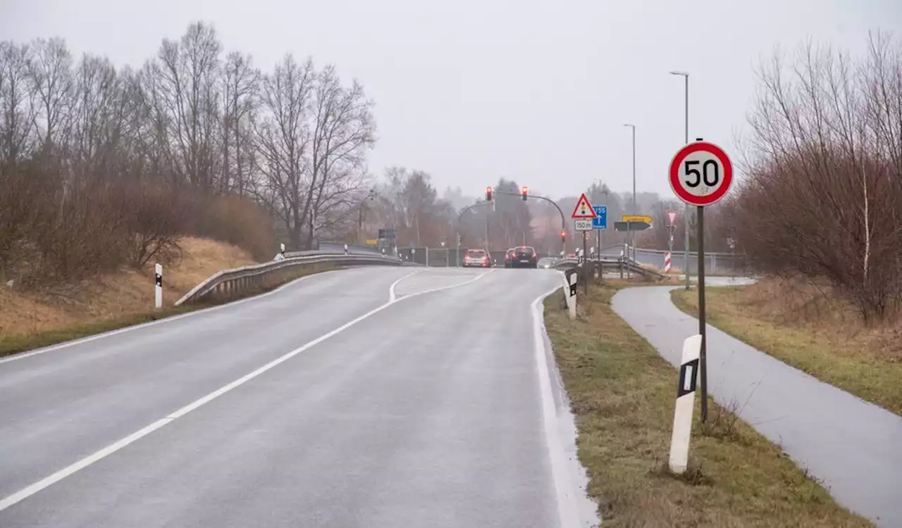 39-Jähriger liegt mit Kopfverletzungen auf Straße – Polizei sucht Zeugen