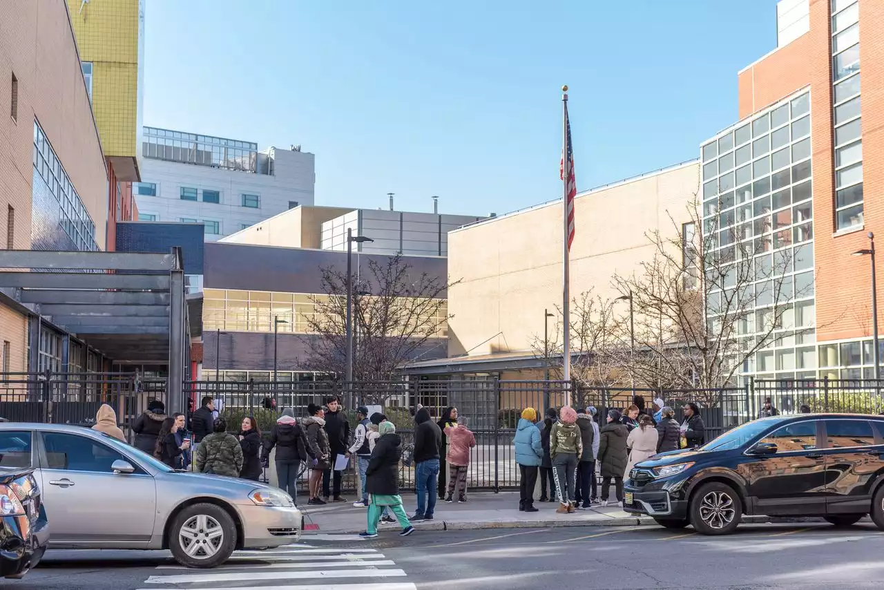 3 charged in fight between parents outside Jersey City schools -- one had gun, another a stun gun: police