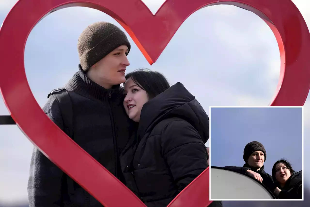 Love blossoms in Serbia between Ukrainian, Russian ‘enemies’