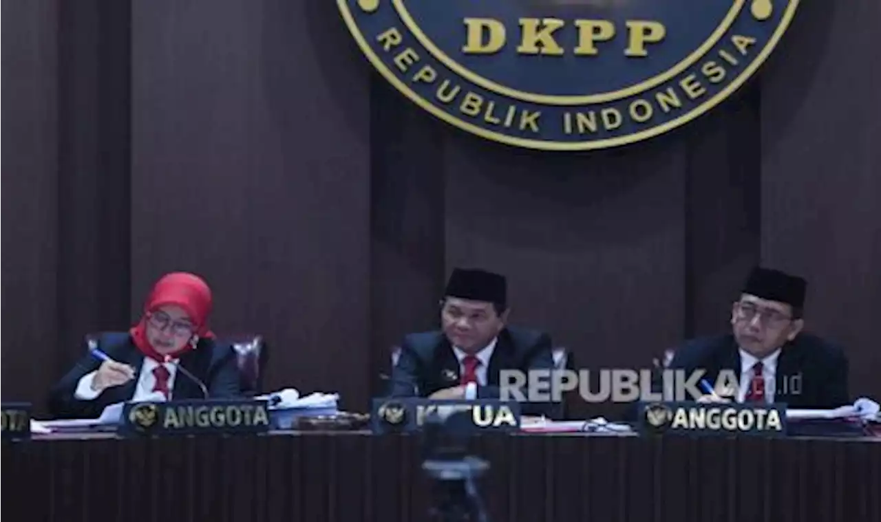 Teradu Persoalkan Sumber Video Bukti Dugaan Kecurangan KPU |Republika Online