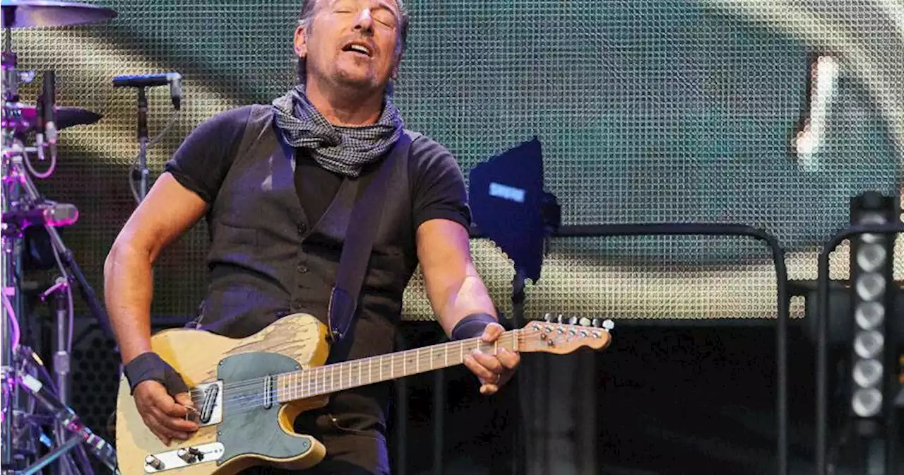 Bruce Springsteen adds 18 cities to North American tour