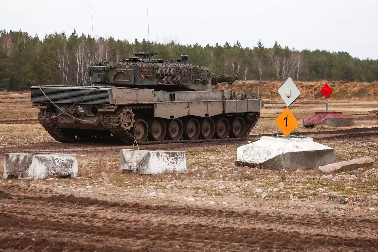 Forsvarsministeren: Norge sender åtte Leopard-stridsvogner til Ukraina