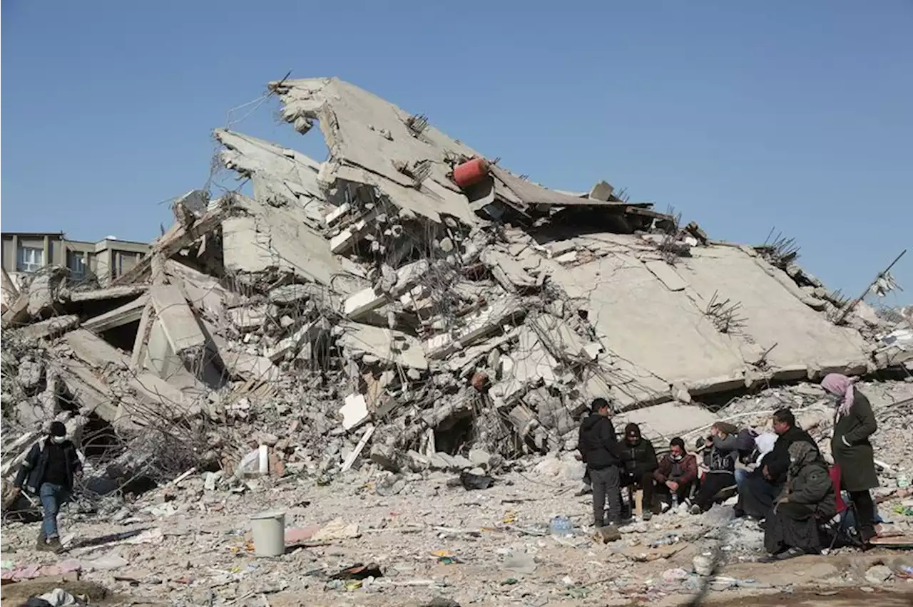 Death toll in Turkey, Syria quake tops 33,000; Turkey starts legal action against builders