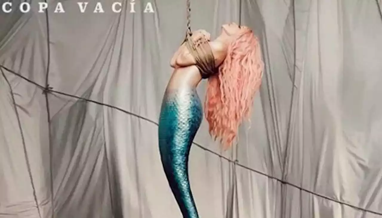 Shakira, una sirena en la portada de su nueva canción 'Copa vacía'