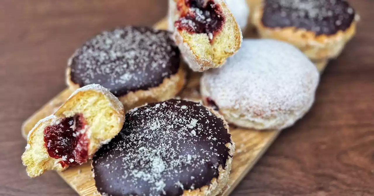 26 bakeries in Chicagoland with your pick of paczki for Fat Tuesday