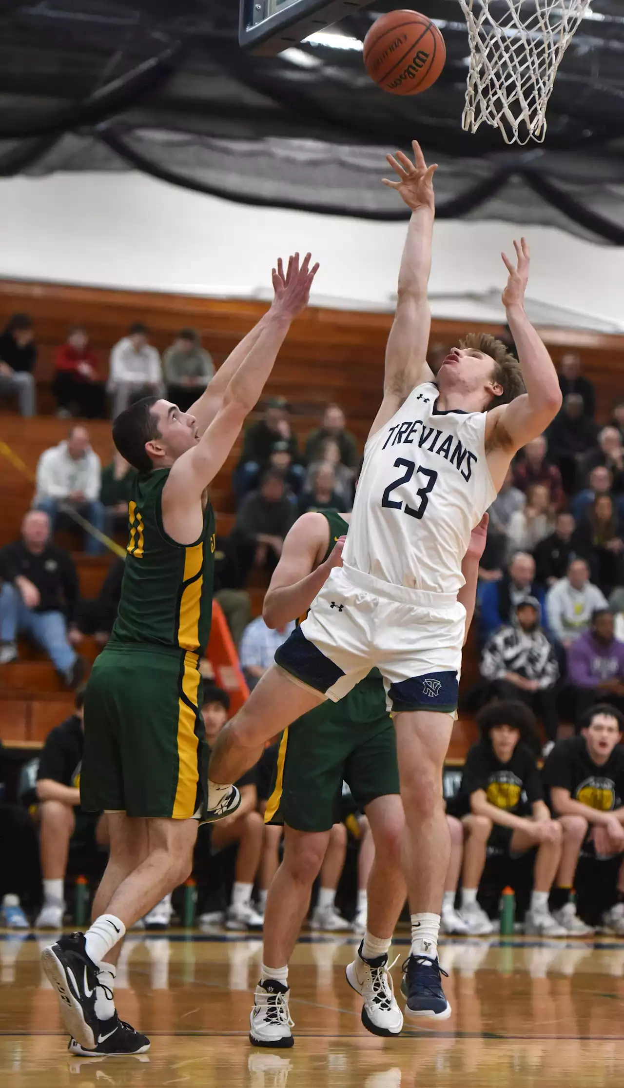 New Trier tops Glenbrook North in CSL South rematch to win conference title