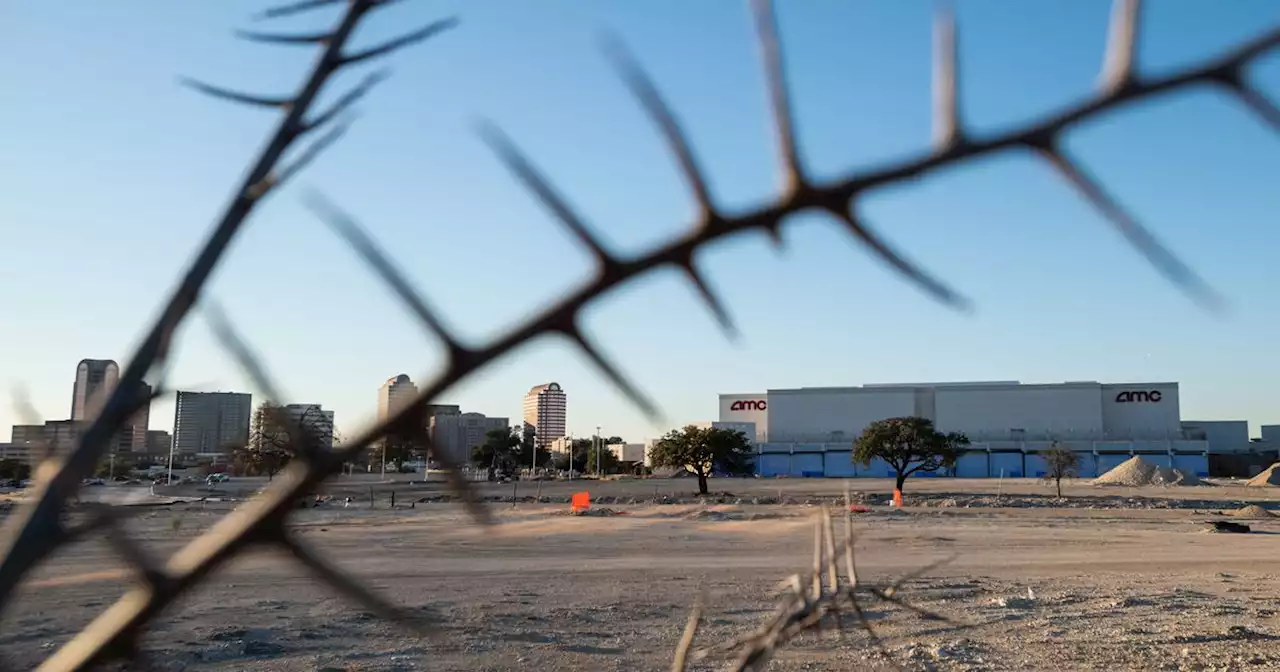 Valley View mall site is a disaster, and City Hall is responsible