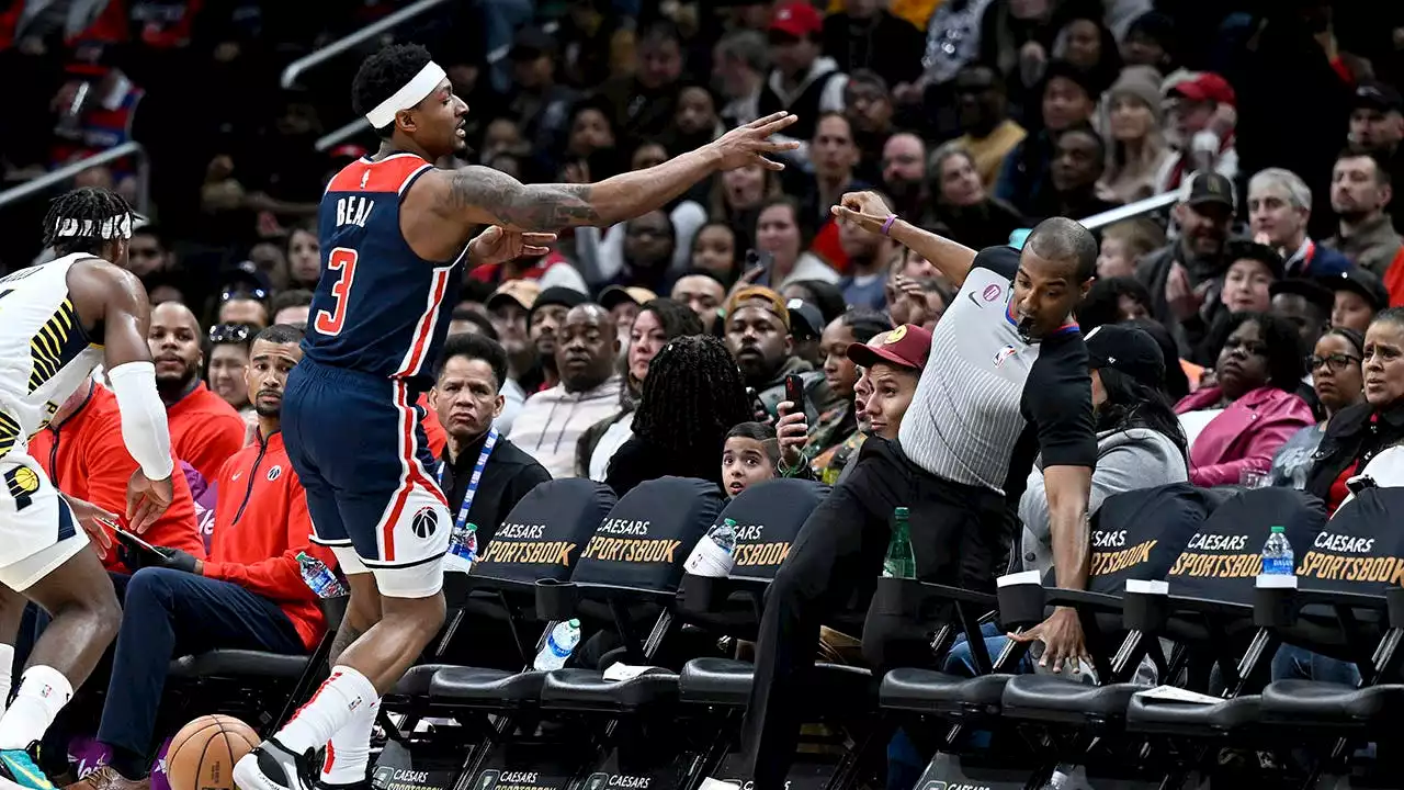 Wizards' Bradley Beal fined $25,000 after pushing referee