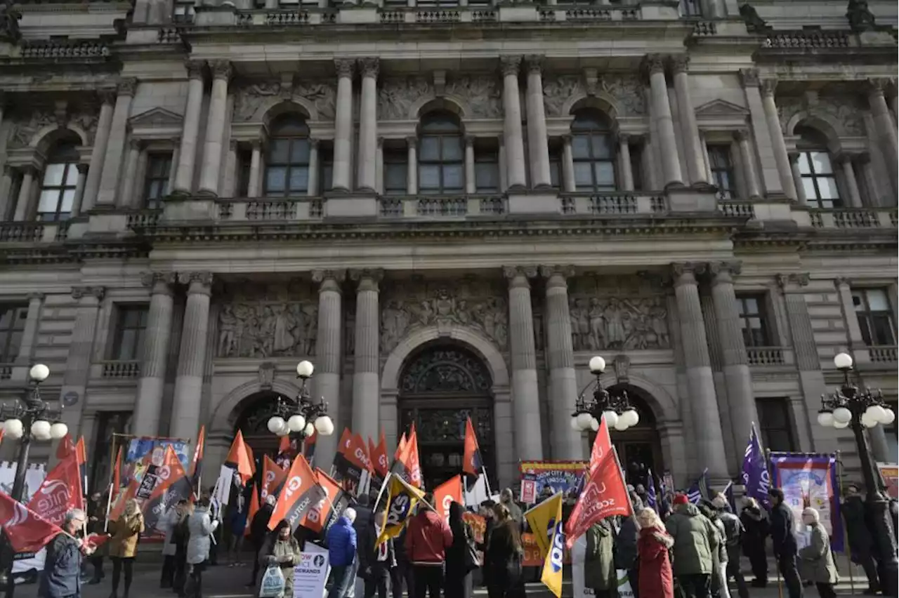 Unions urge councillors to protest council cuts in Glasgow