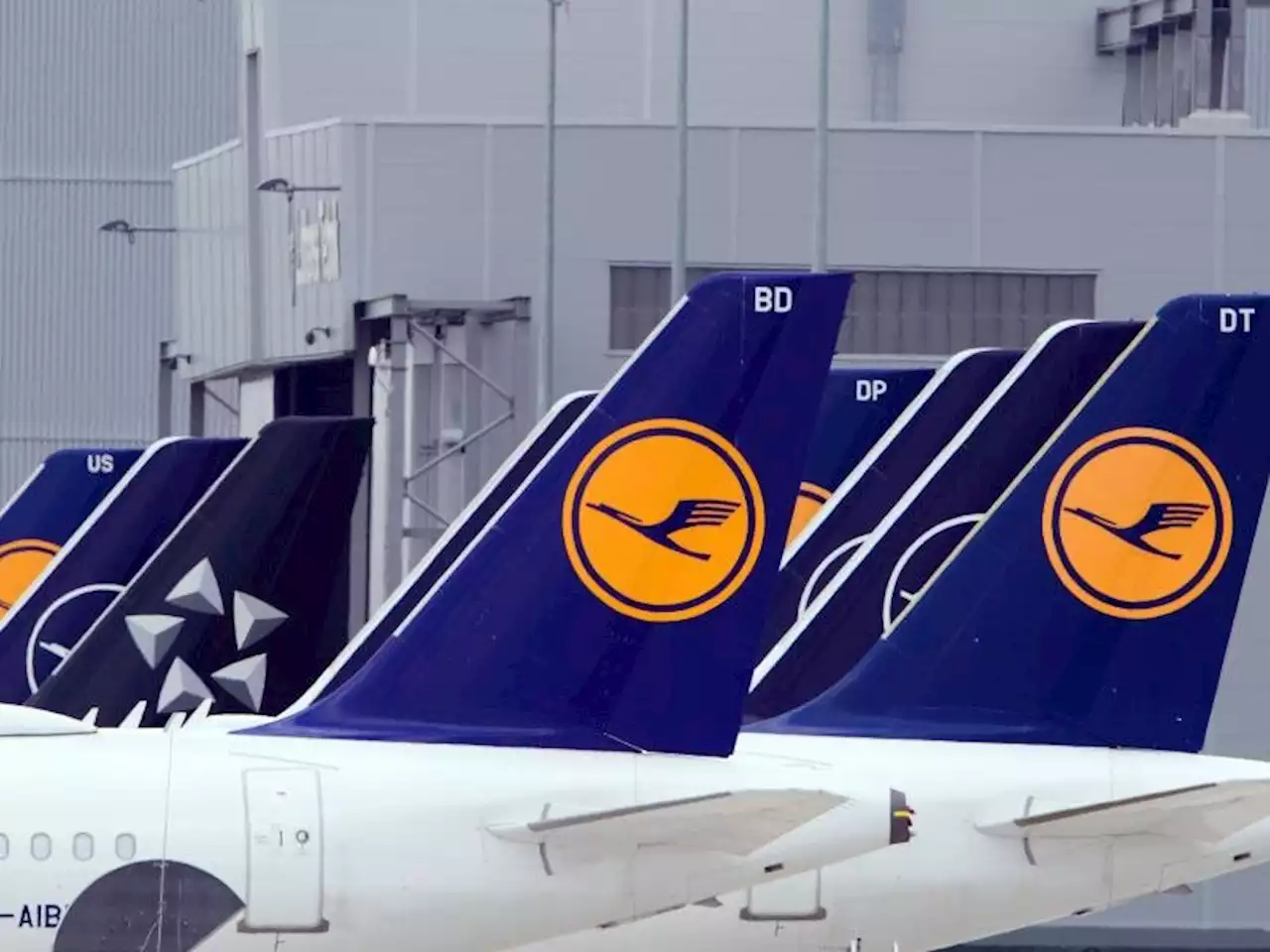 Flugausfälle bei der Lufthansa: Airline hat offenbar IT-Probleme