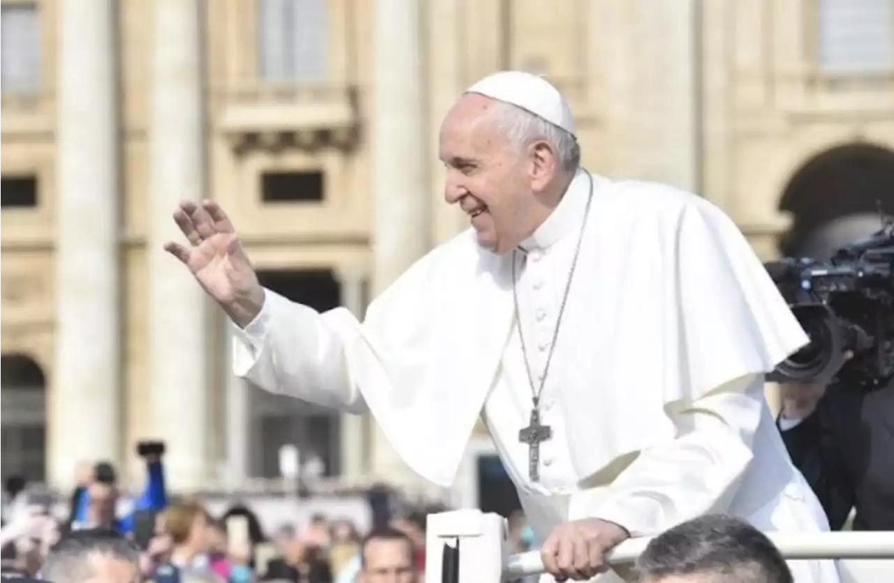 Pope at Audience: Preach God’s nearness with our meekness