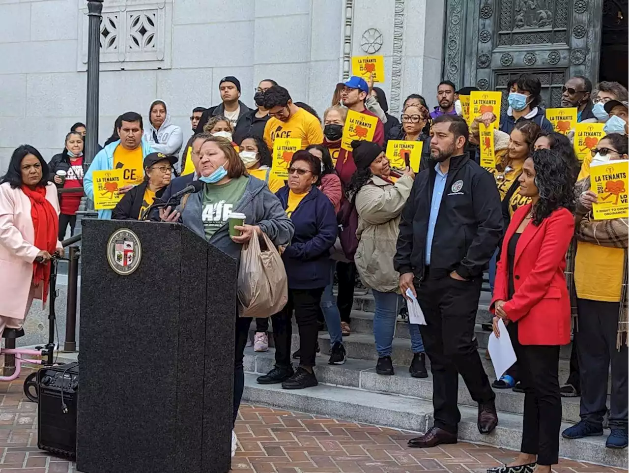 Tenants facing evictions should get legal representation, LA councilmembers say