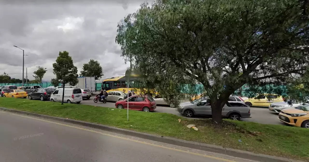 Trancón en la Av. Cali por accidente entre tractocamión y buses del SITP