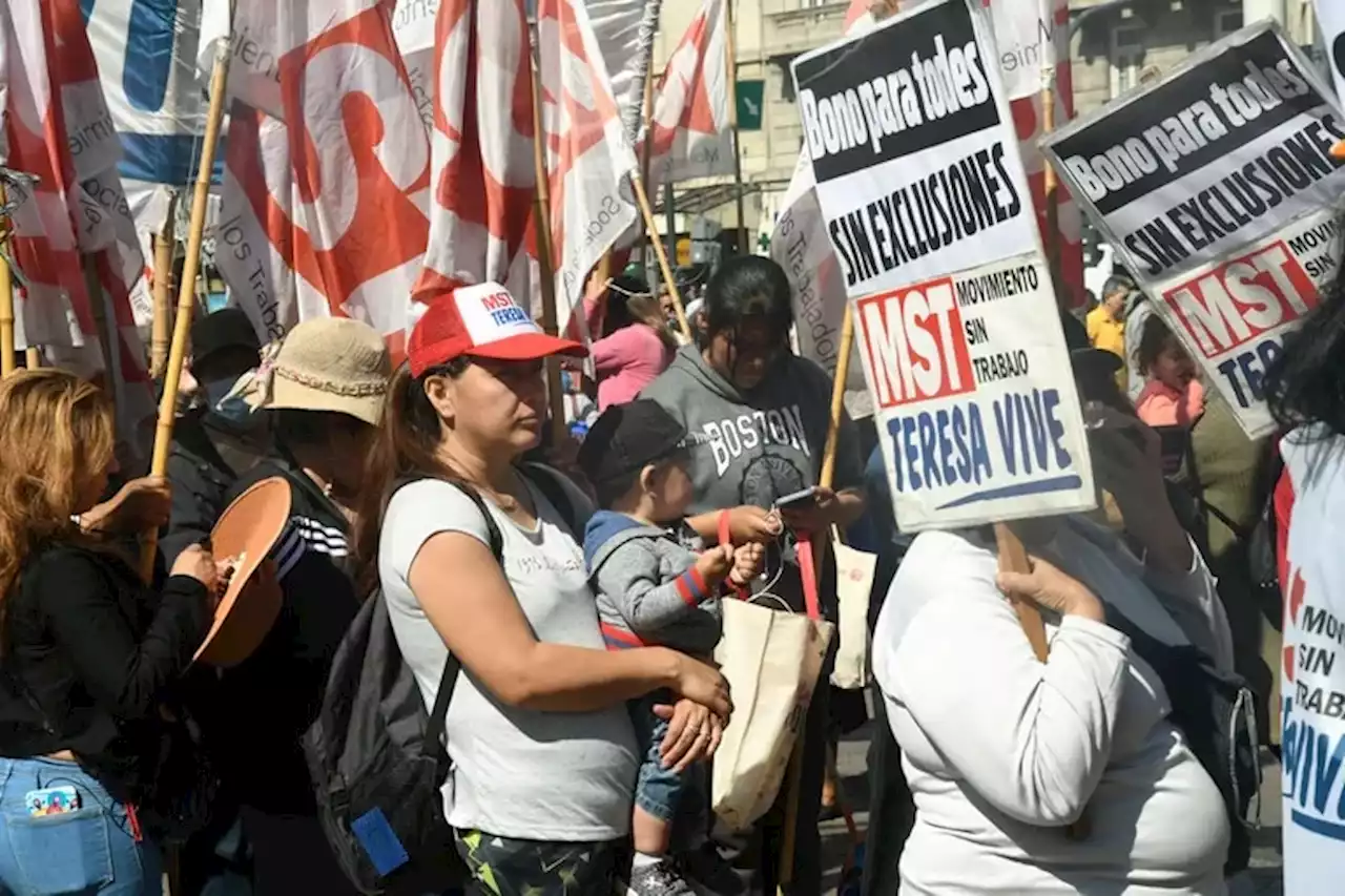 Miércoles de conflicto: los grupos piqueteros amenazan con un acampe en la 9 de Julio y cortes en el país