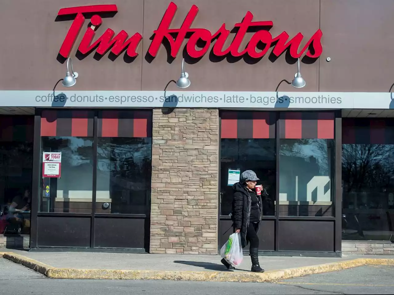 Tim Hortons parent replaces CEO, acknowledges restaurant profits have slipped amid franchisee revolt