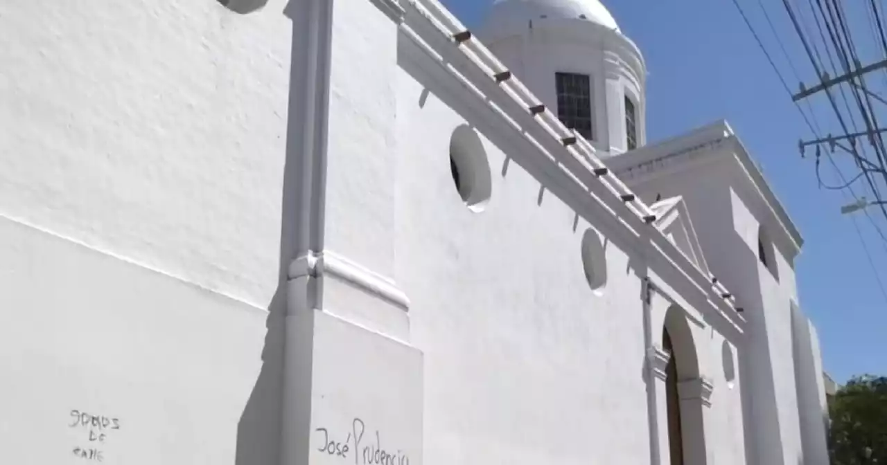 Indignación por grafitis que aparecieron en catedral de Santa Marta