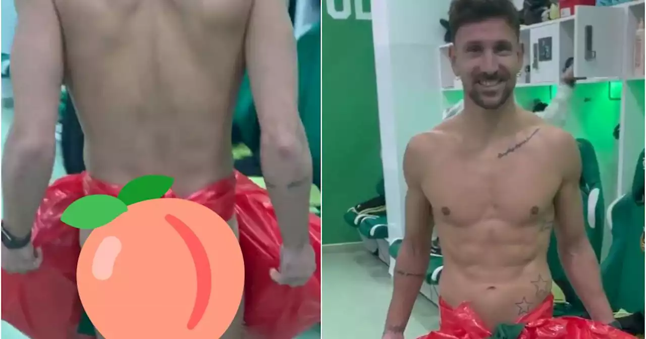 “Tu regalo soy yo”: Futbolista se encueró para ser el obsequio de San Valentín