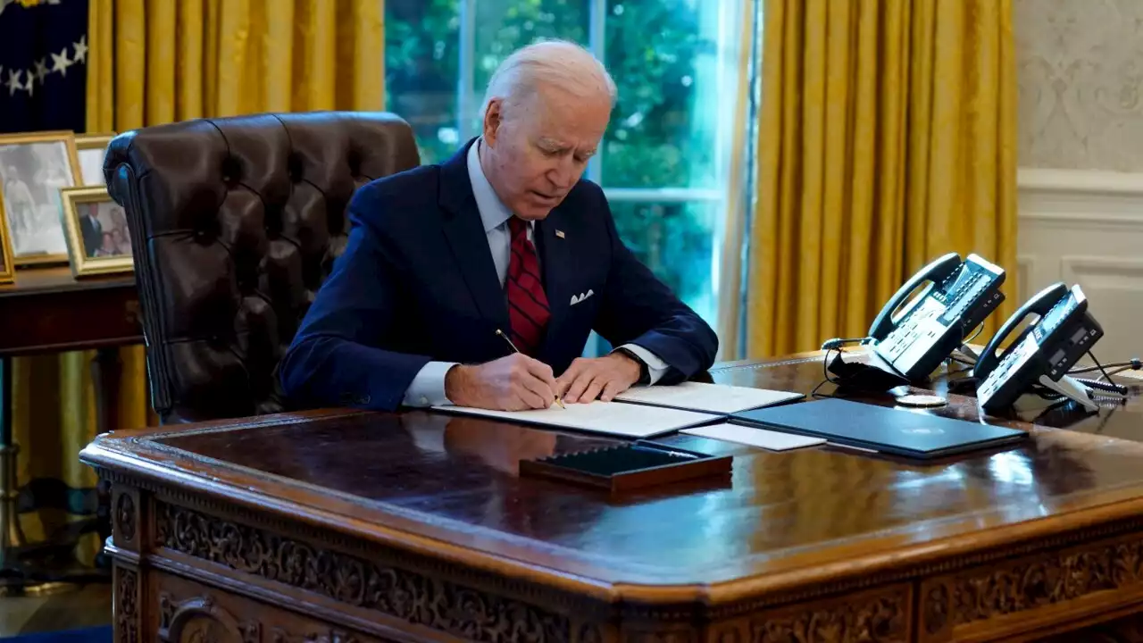 &#8216;Odd&#8217; Biden &#8216;hasn&#8217;t really said anything&#8217; about unidentified objects