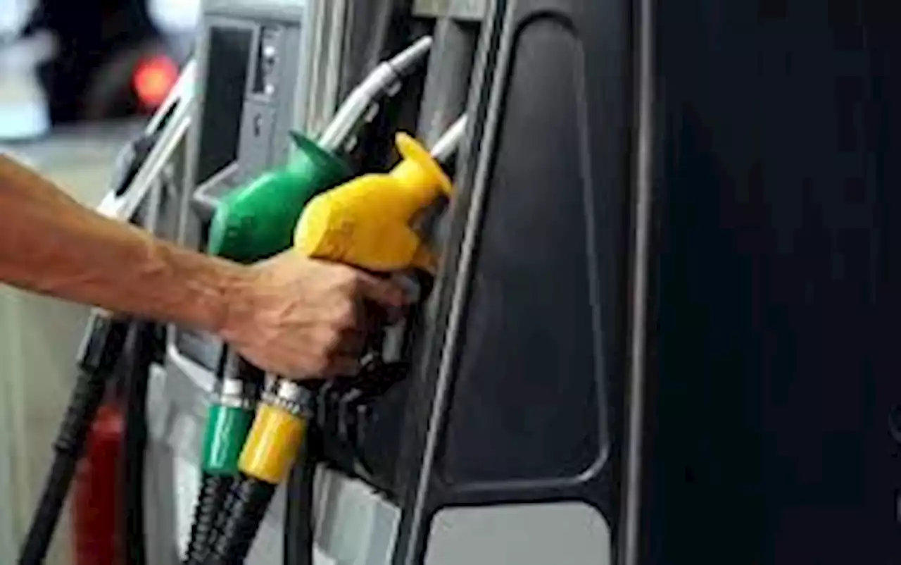 Domestic ministry suggests expanding petrol stations selling unsubsidised fuel