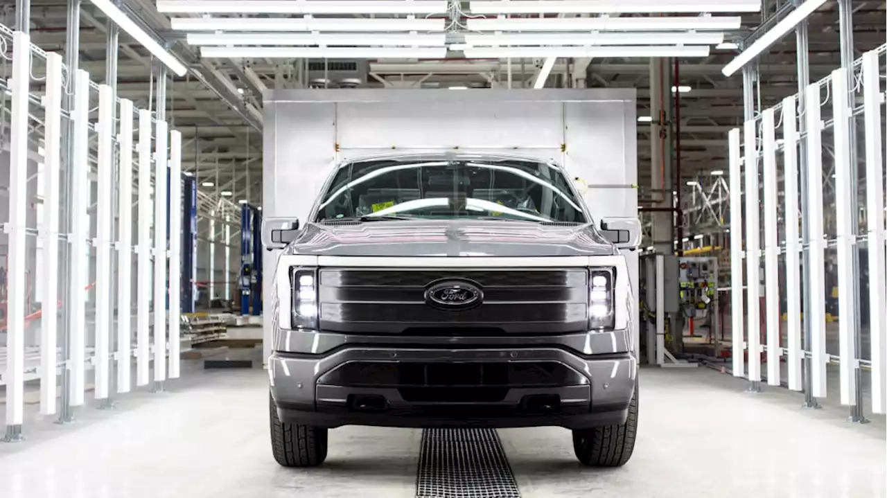 Ford reportedly issues stop-build for F-150 Lightning due to battery issue