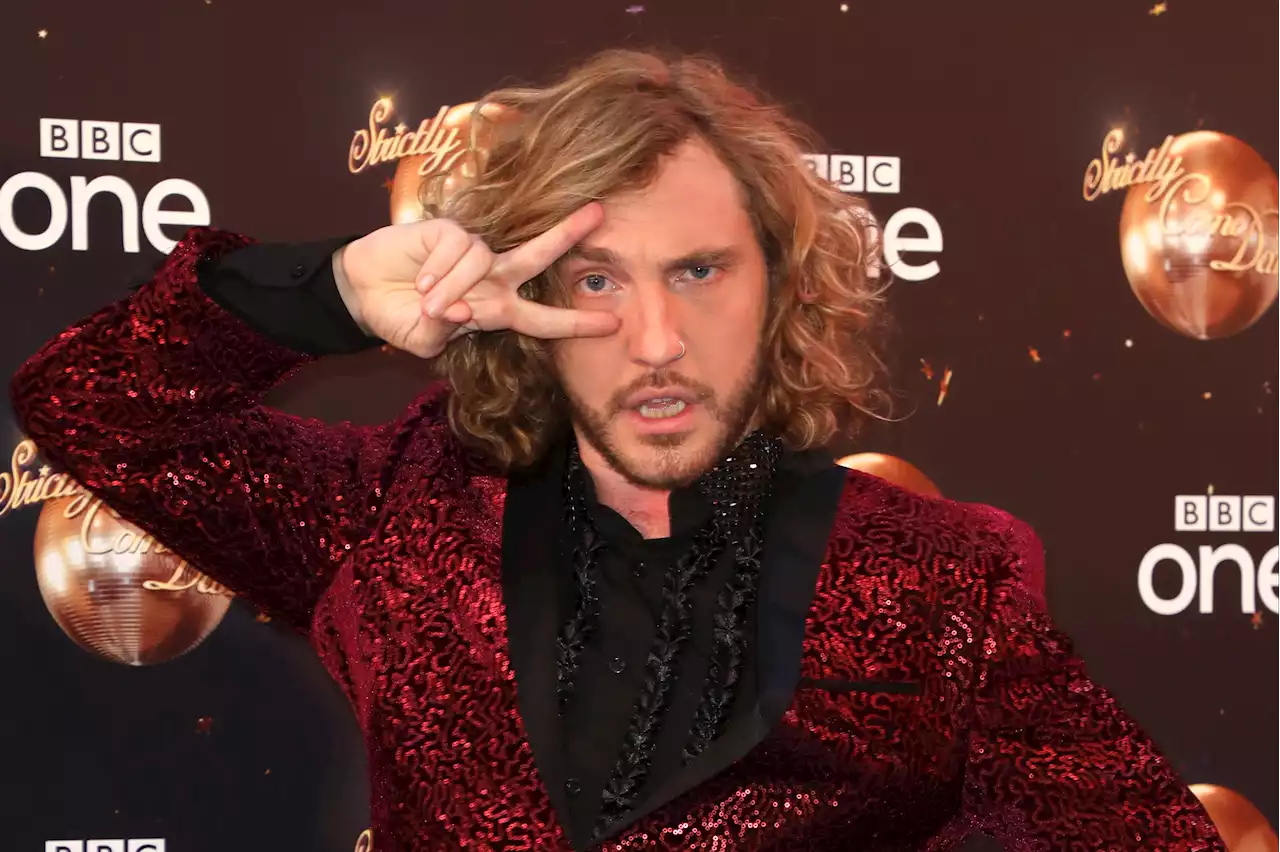 I’m A Celebrity star Seann Walsh shares first adorable photo of newborn baby