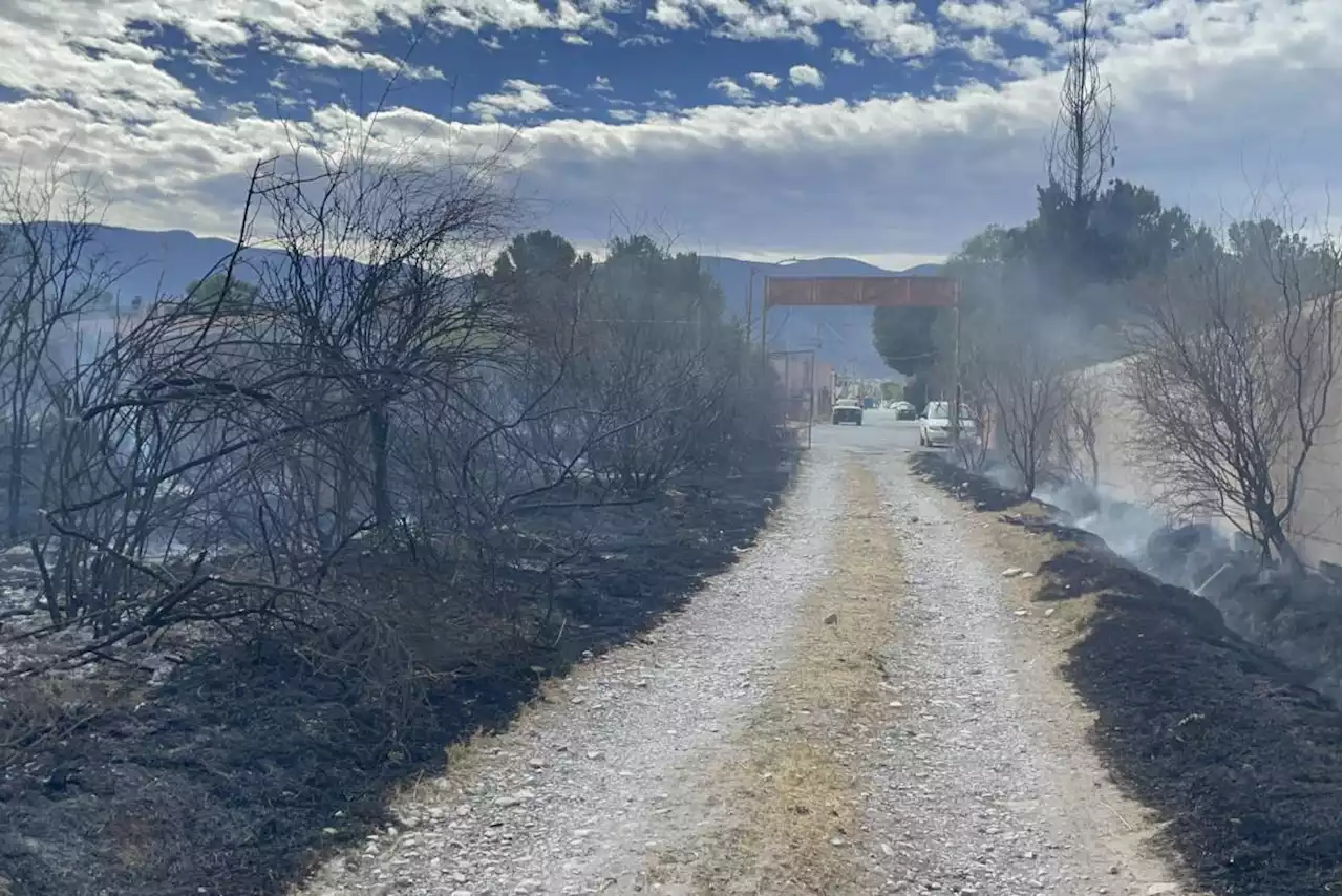 Evacuan 250 alumnos de primaria y kínder en Saltillo, por incendio del deportivo ‘Las Delicias’