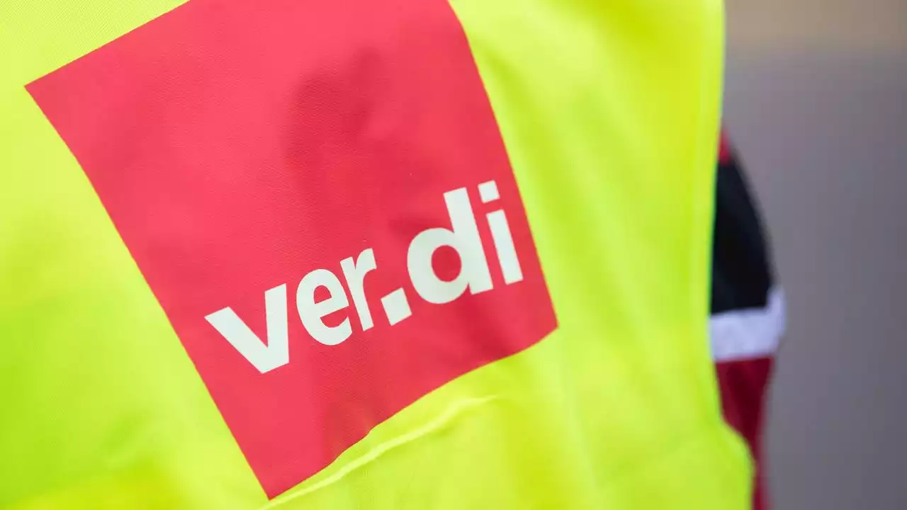 Für Freitag: Verdi ruft zu Streiks an Flughäfen auf