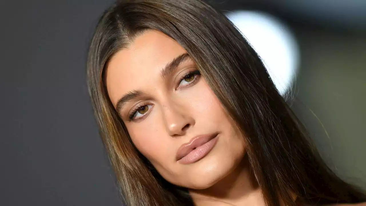 Hailey Bieber Wore an Uncharacteristically Bold Makeup Look for Valentine's Day