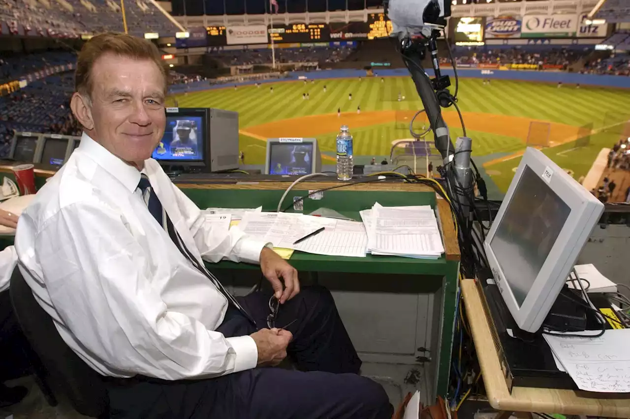 Tim McCarver, big league catcher and broadcaster, dies at 81