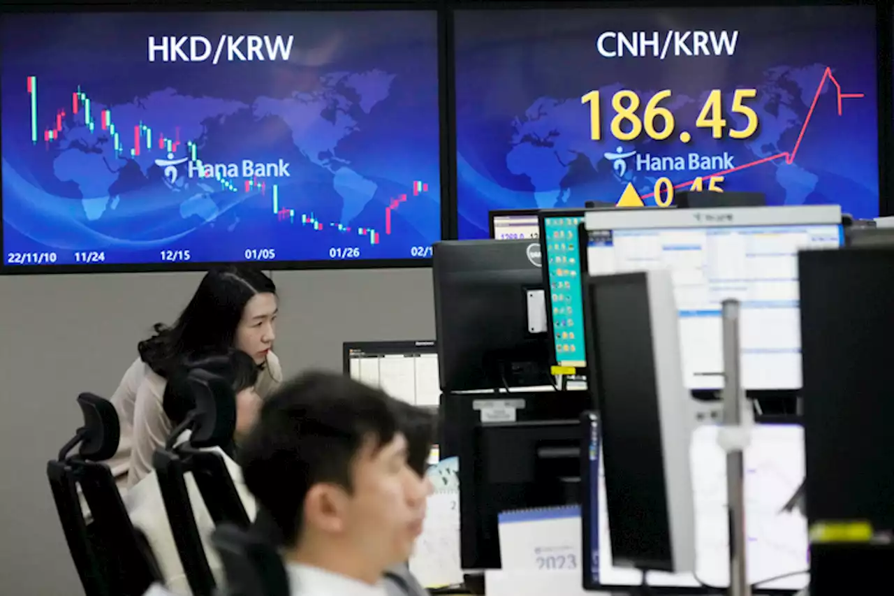 Asian stocks fall, oil drops after US inflation feeds rate hike fears | Joe Mcdonald / AP Business Writer