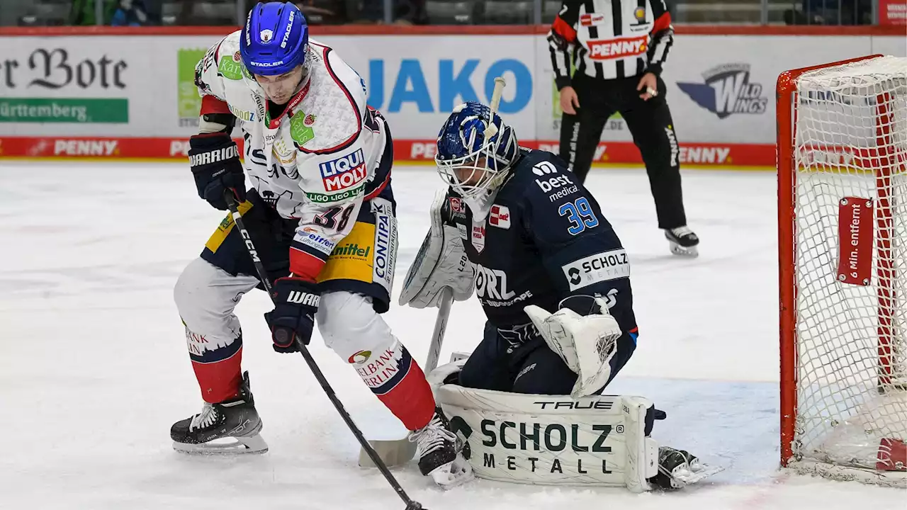 6:4! Eisbären feiern wichtigen Sieg in Schwenningen