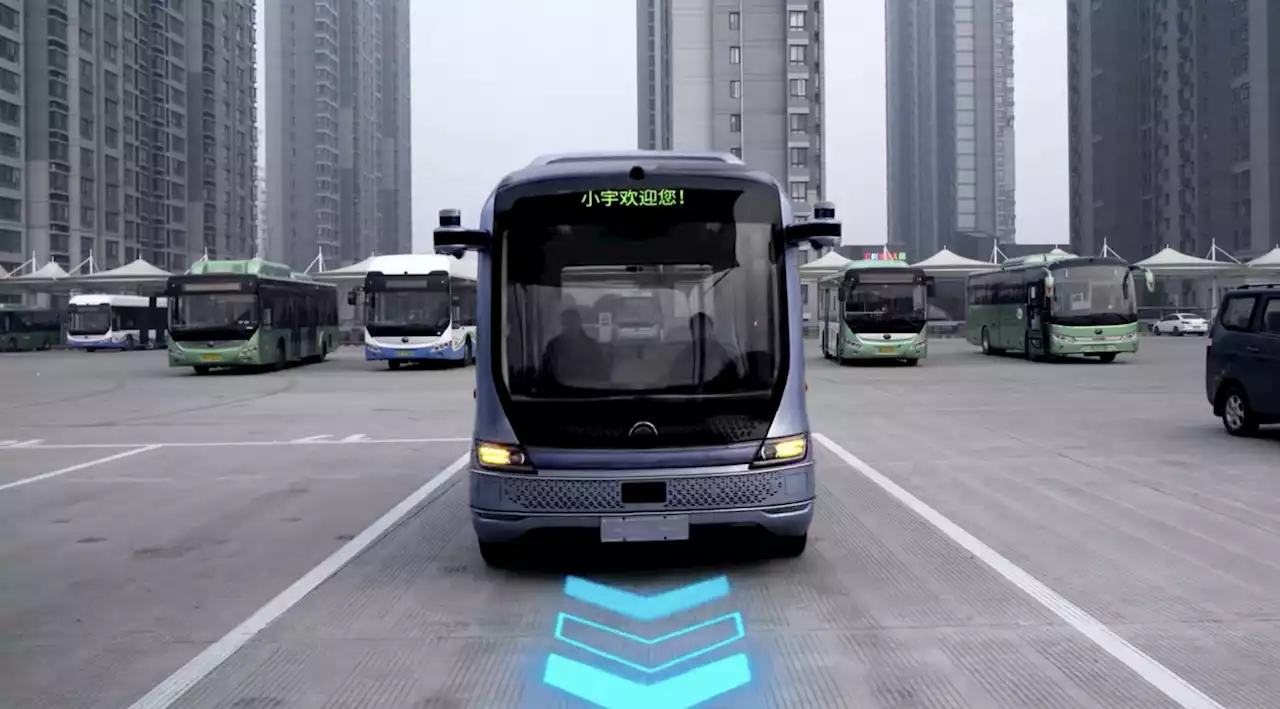 Wireless Charging for Autonomous Electric Buses — World 1st