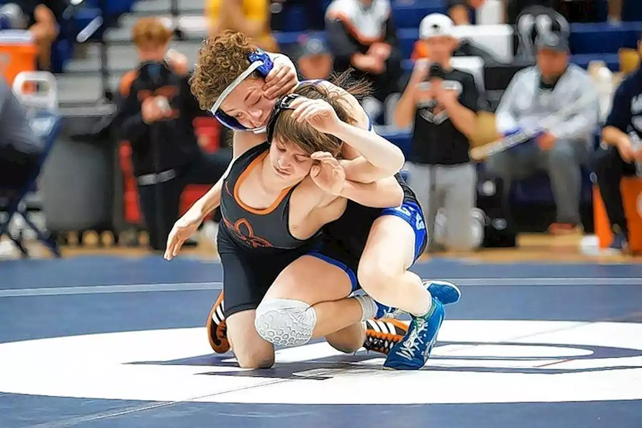 State wrestling preview: St Charles East has school-record 11 qualifers