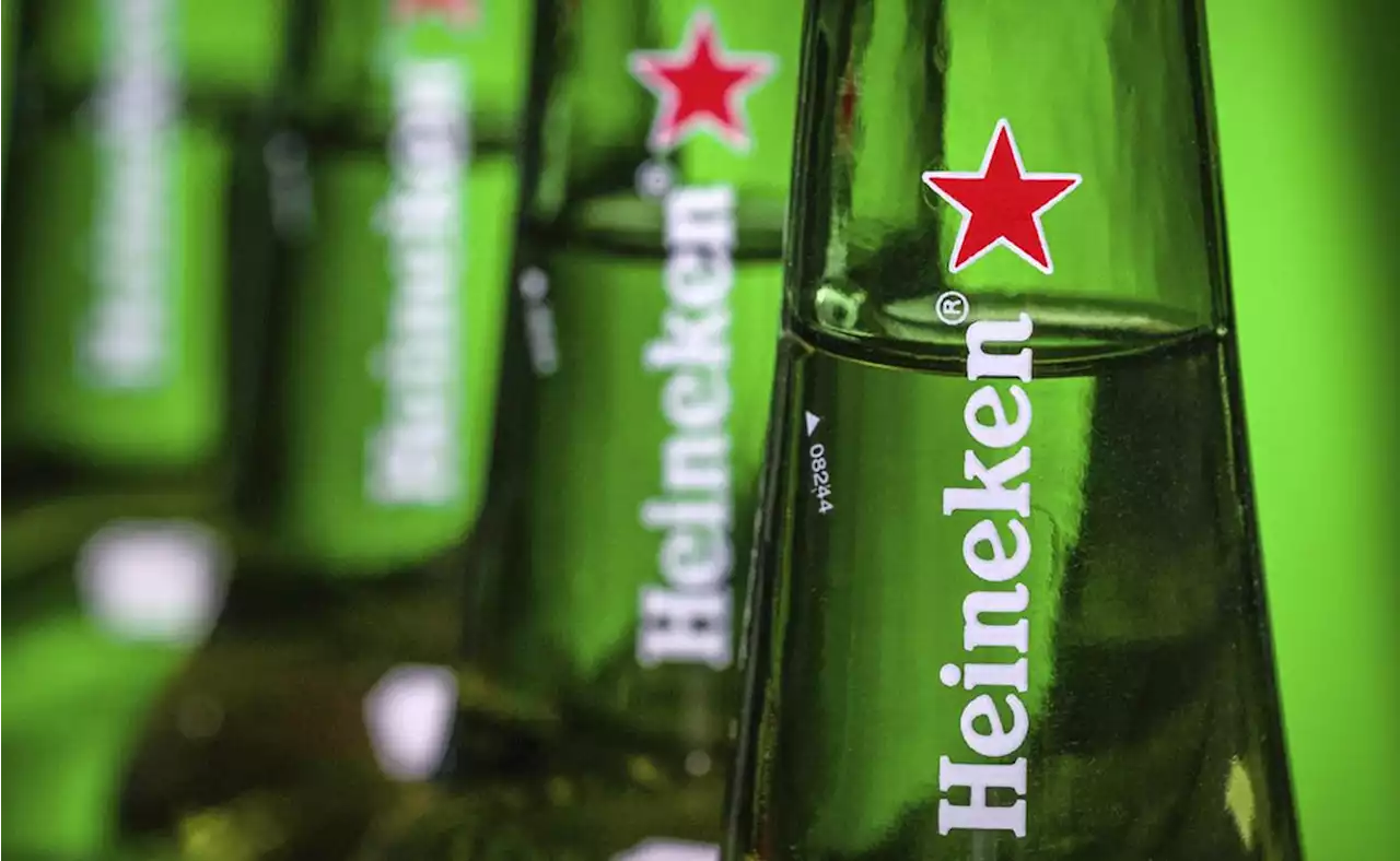 Femsa, dueña de Oxxo, desinvierte en Heineken; anuncia nuevo plan de negocios