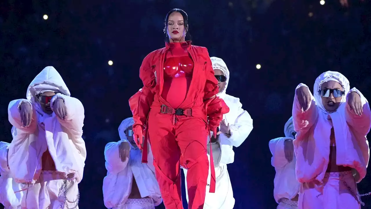 Rihanna's Super Bowl Dancers Didn't Know She Was Pregnant (Exclusive)