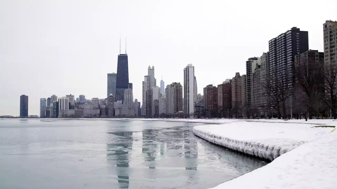 First snow of February hits Chicago today