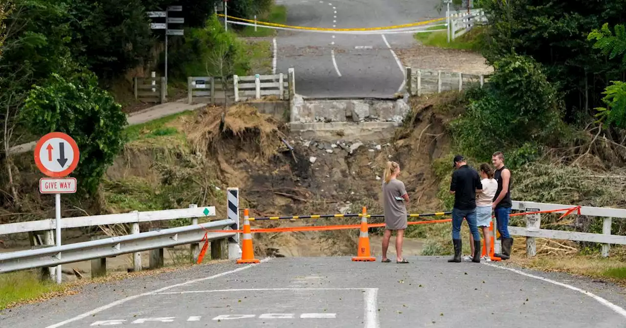 Cyclone Gabrielle: New Zealand death toll rises to five as recovery starts