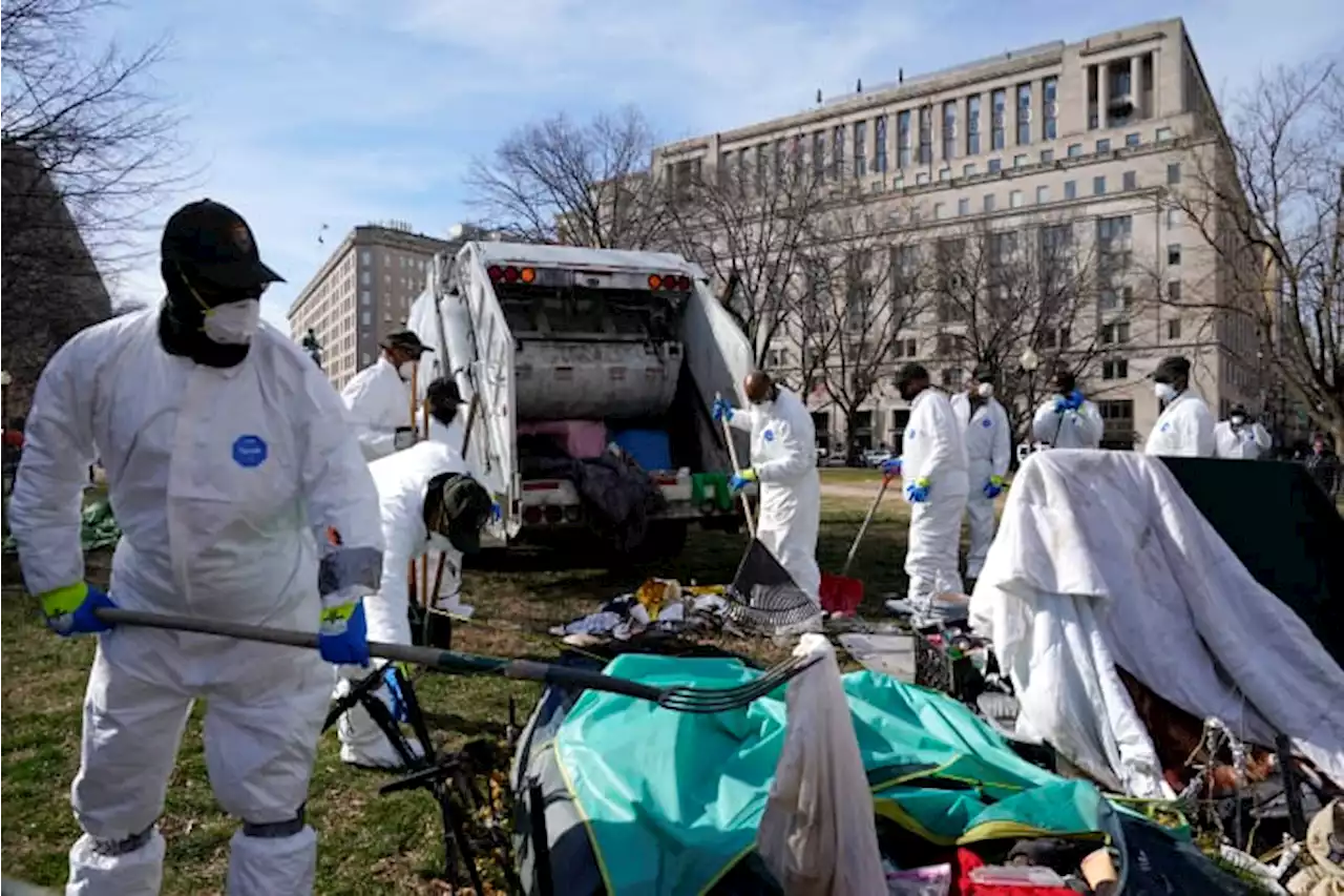 Park Service clears homeless encampment near White House