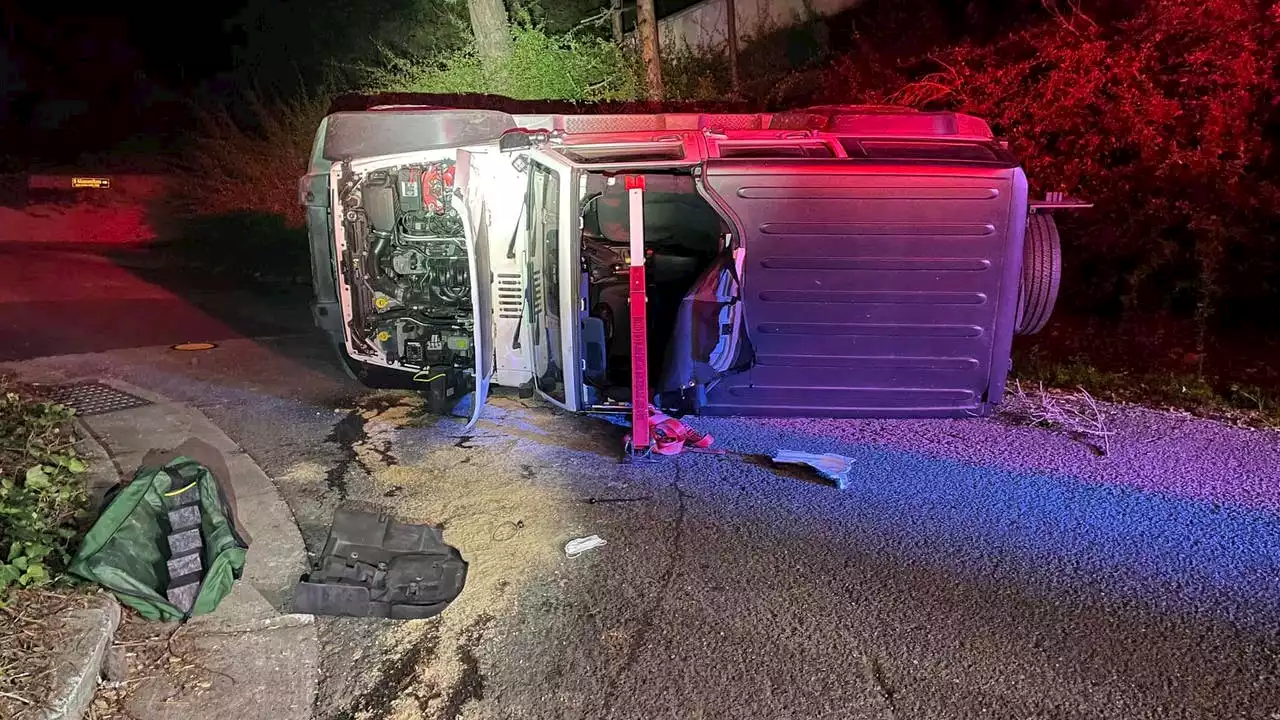 Piedmont driver arrested after intentionally crashing into police car