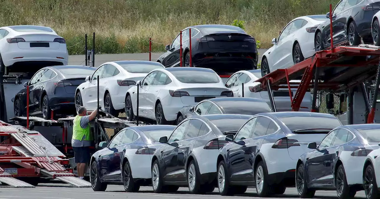 Conduite automatique : Tesla contraint de rappeler 362 000 voitures pour des défaillances aux Etats-Unis