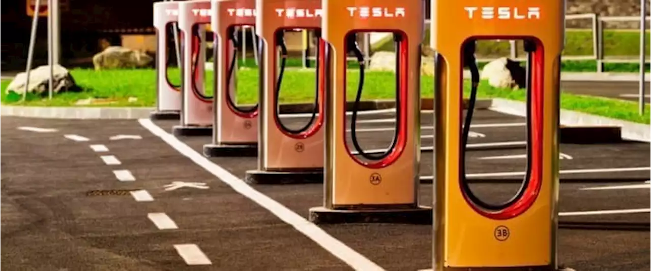 Tesla Model Y Sold Out Following Massive Price Cuts | OilPrice.com