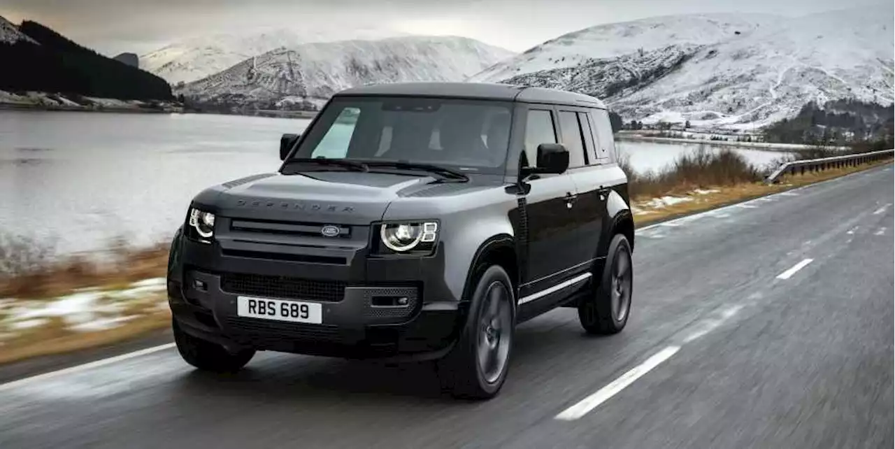 Trundle Anywhere in the 2023 Land Rover Defender V-8