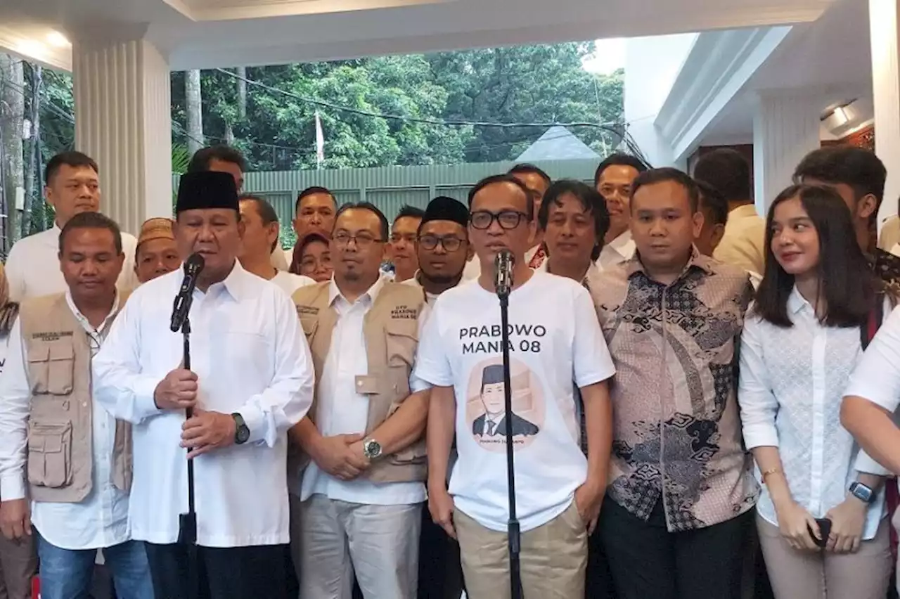 Canda Menhan saat Relawan JoMan Pakai Kaos Prabowo Mania 08