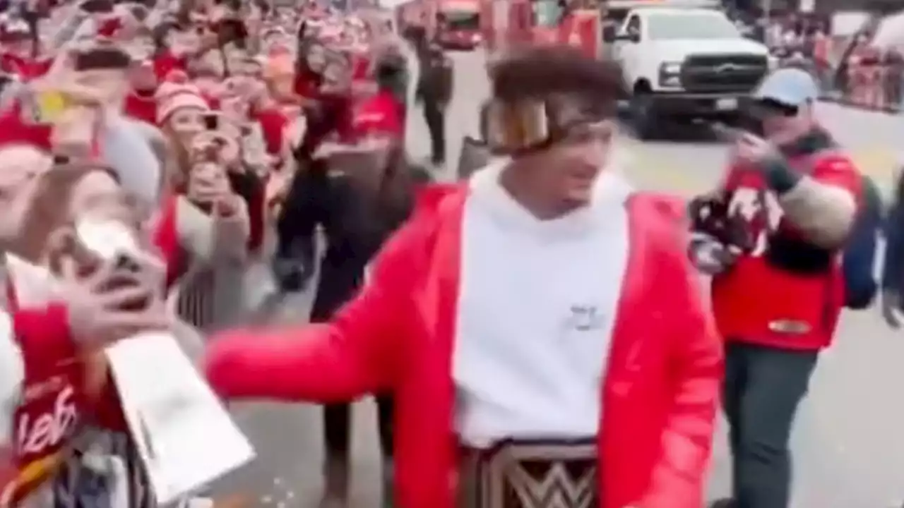 Patrick Mahomes Handed Off Lombardi Trophy To Fan In Hilarious Blunder At Parade