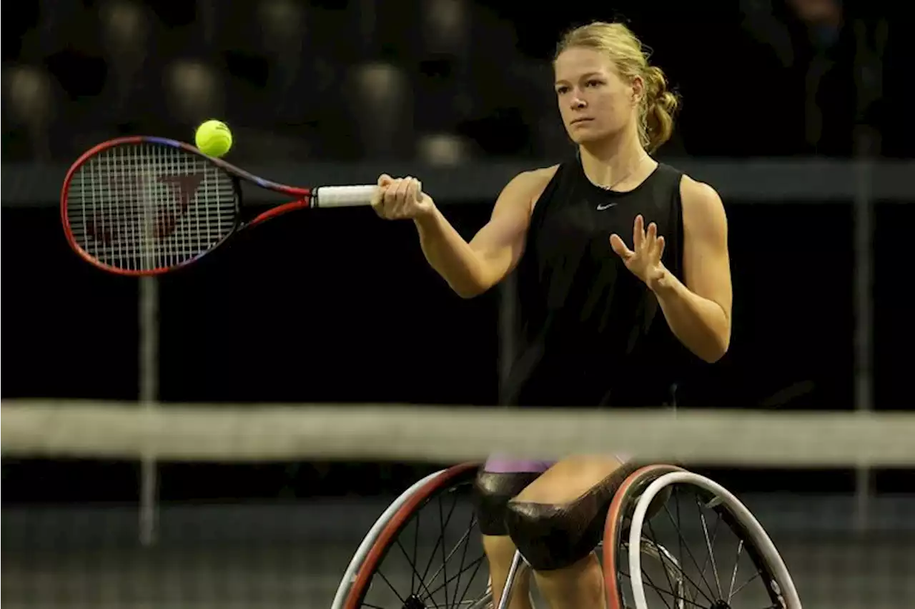 Ook de rolstoeltennissters hebben nu hun podium in Nederland